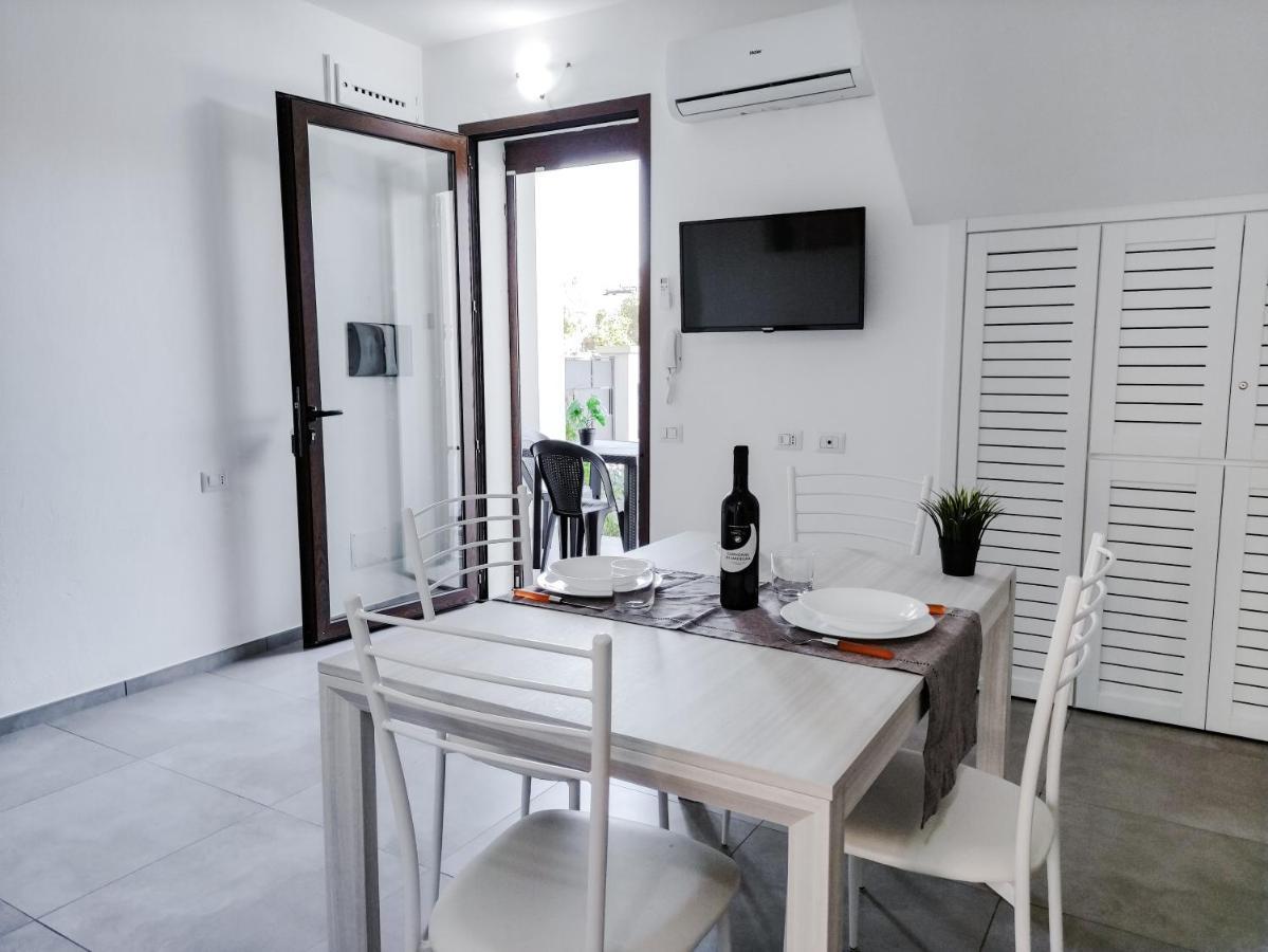 Diletta Apartment Tortolì Buitenkant foto