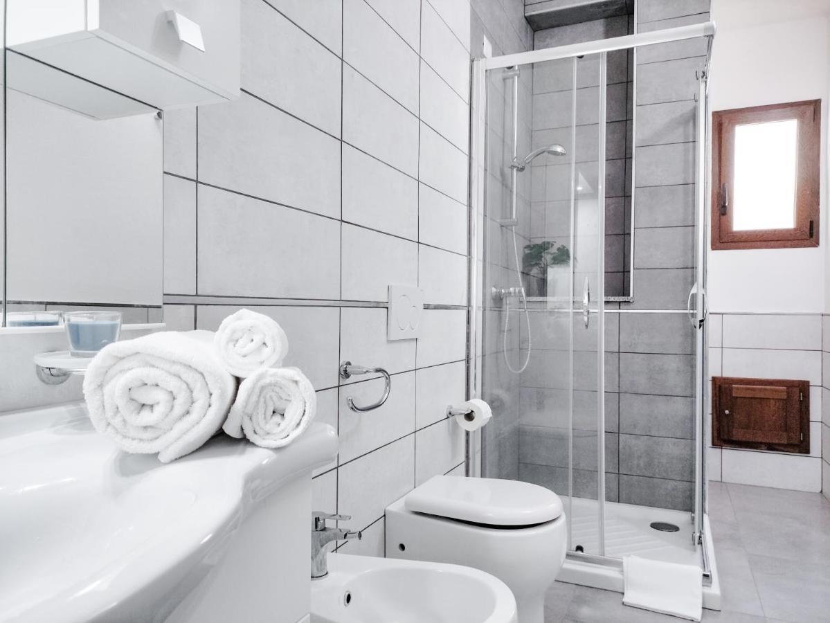 Diletta Apartment Tortolì Buitenkant foto