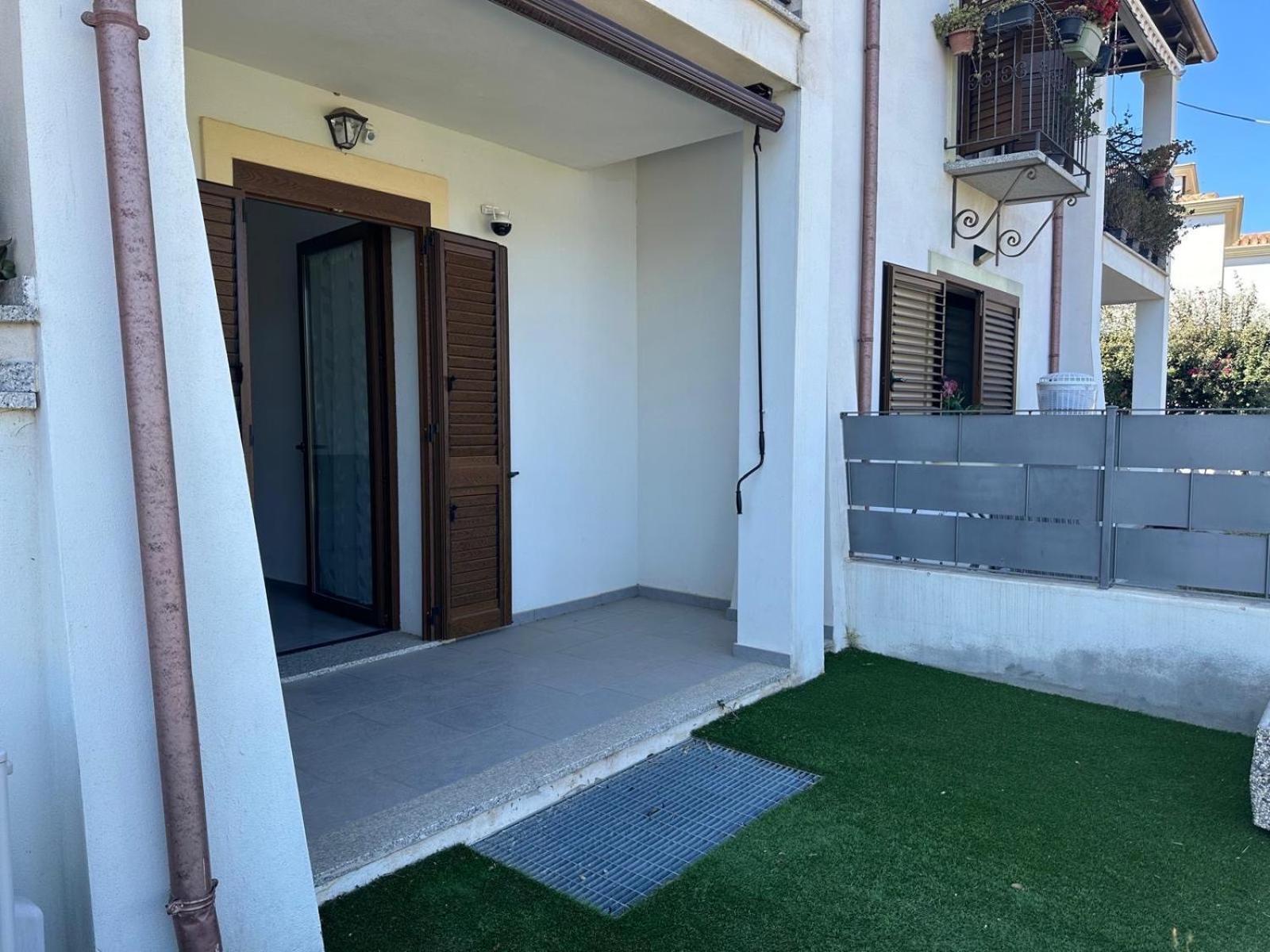Diletta Apartment Tortolì Buitenkant foto